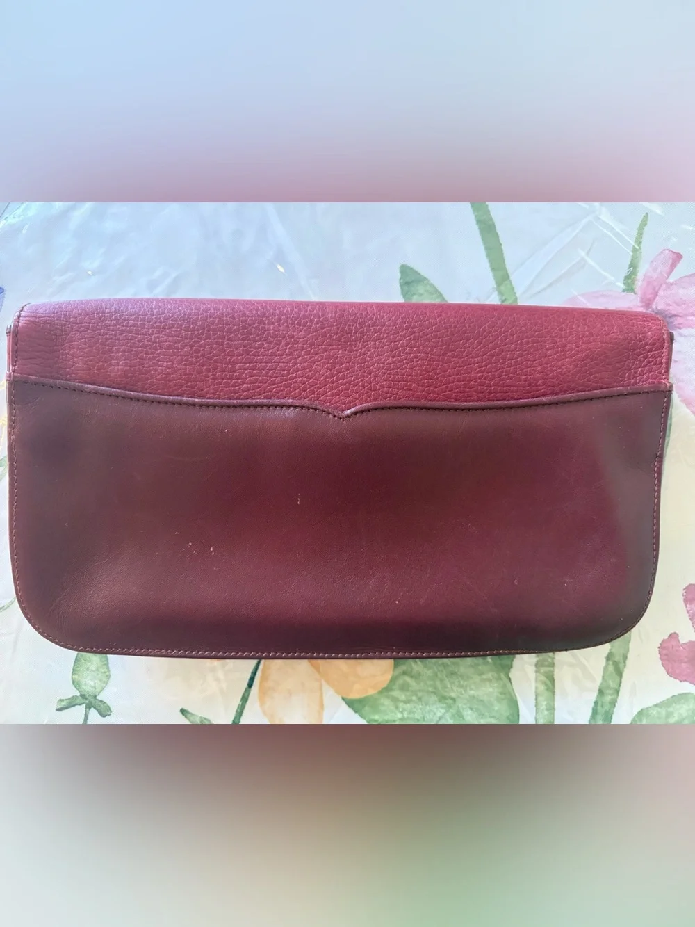 Cartier Maroon Leather Clutch with Gold Logo Oval - Picture 2 of 16